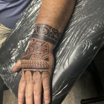 red beard tattoo vailly sur aisne