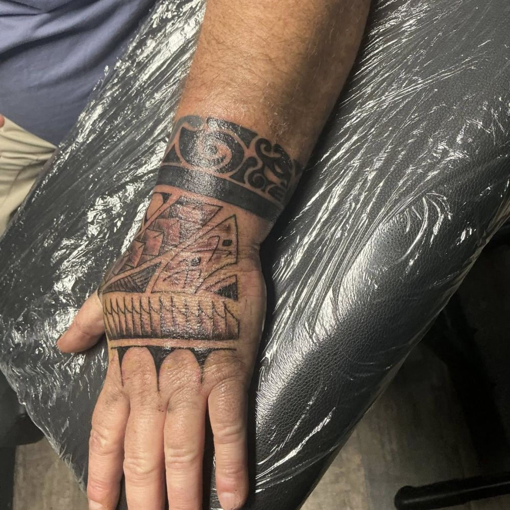 red beard tattoo vailly sur aisne